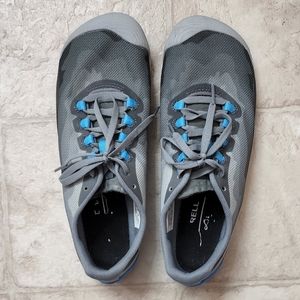 Merrell Women's Vapor Glove 4 Sneaker